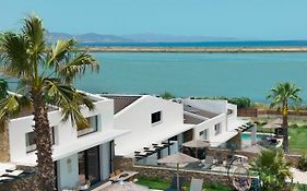 Flamingo View Suites & Villas